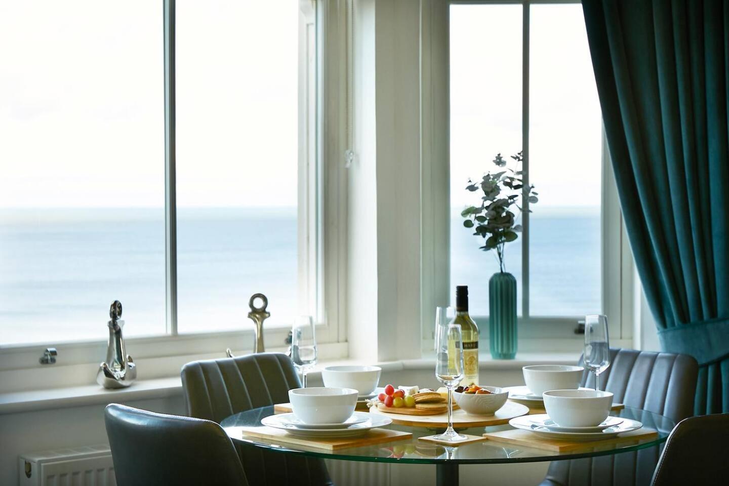 Sea View Serenity Breath Taking Sea View Sleeps 4 Scarborough Exteriör bild